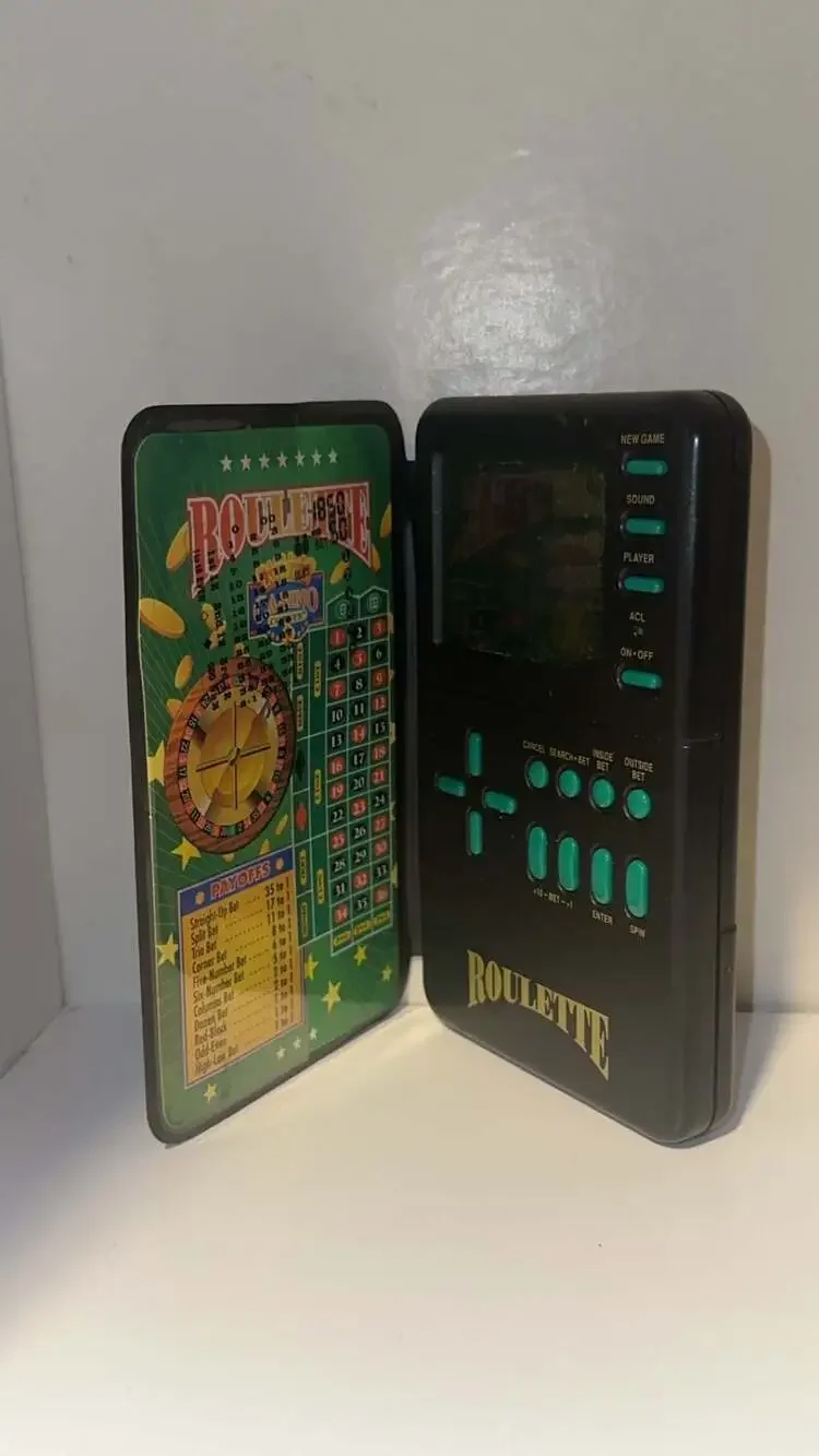 Vintage 1994 Micro Games of America Las Vegas Casino Corner Slots and Roulette E